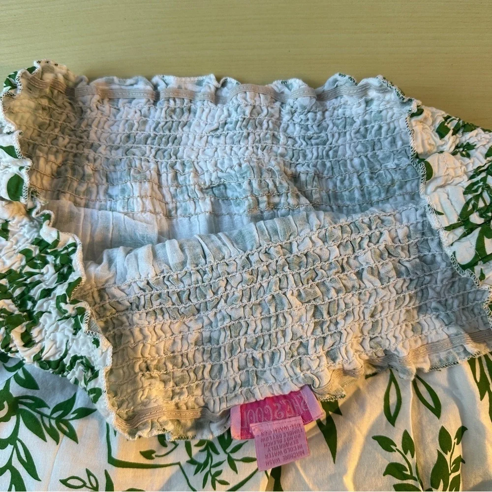 She's Cool Green and White Smocked Short Lined Bubble Mini Skirt size Large